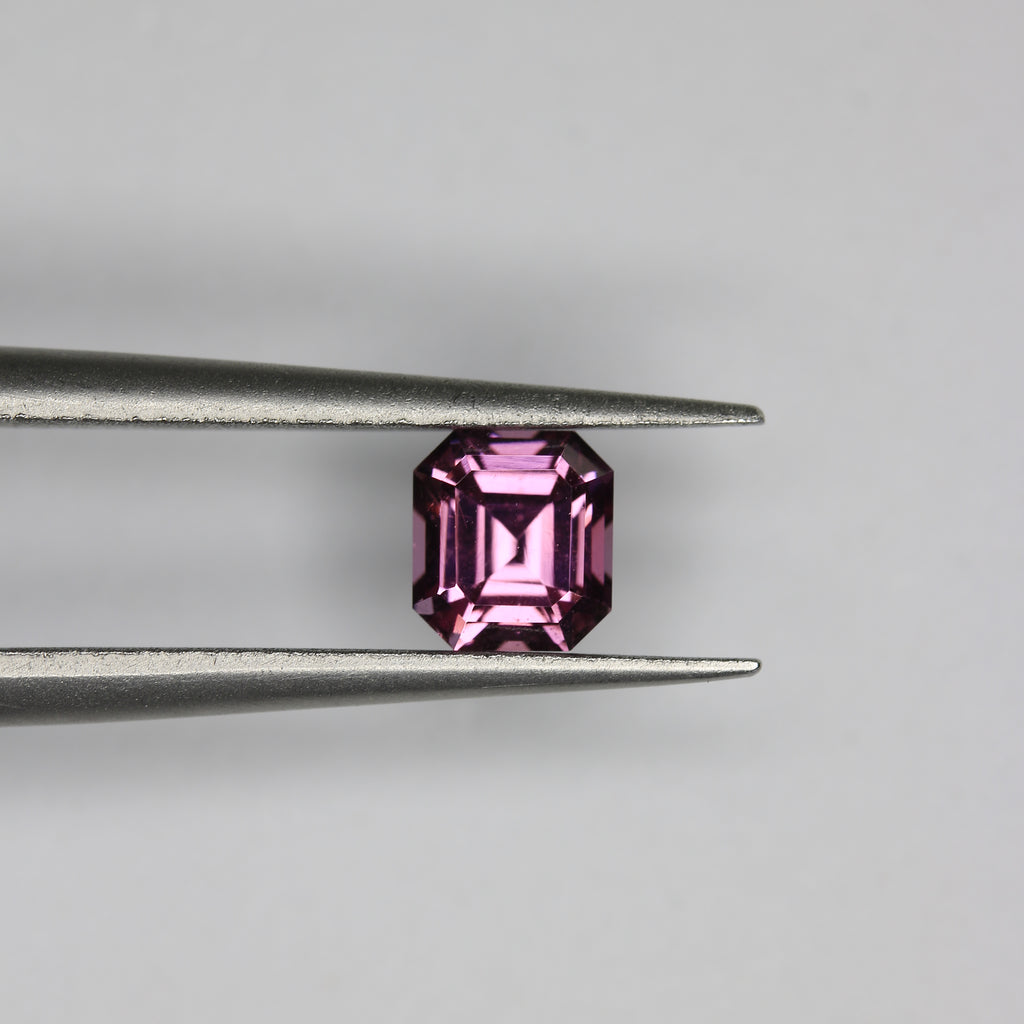 0.83ct Garnet Pink - alternate view 2