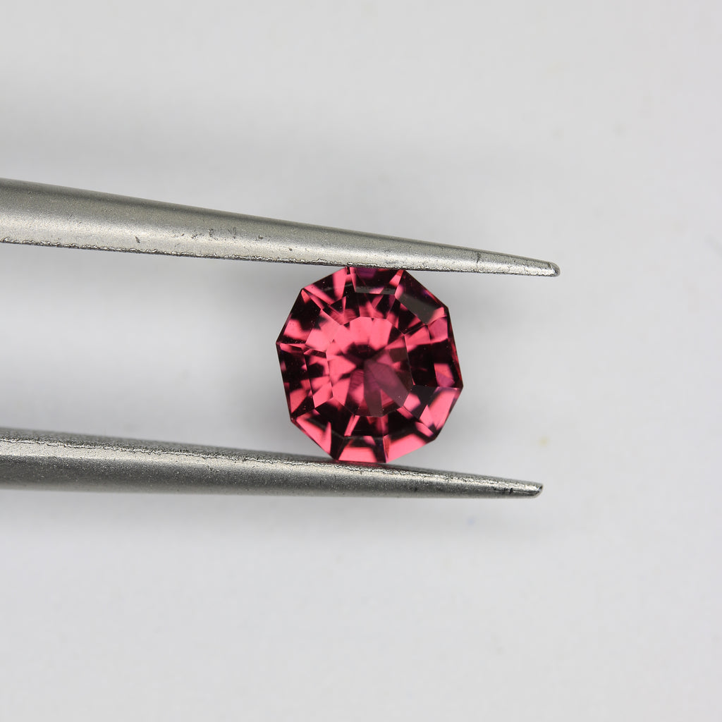0.84ct Garnet