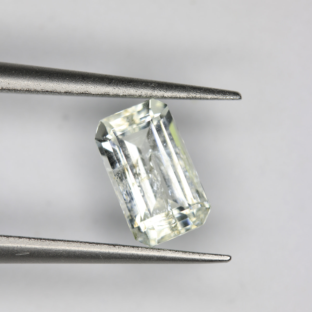 0.84ct Tourmaline White