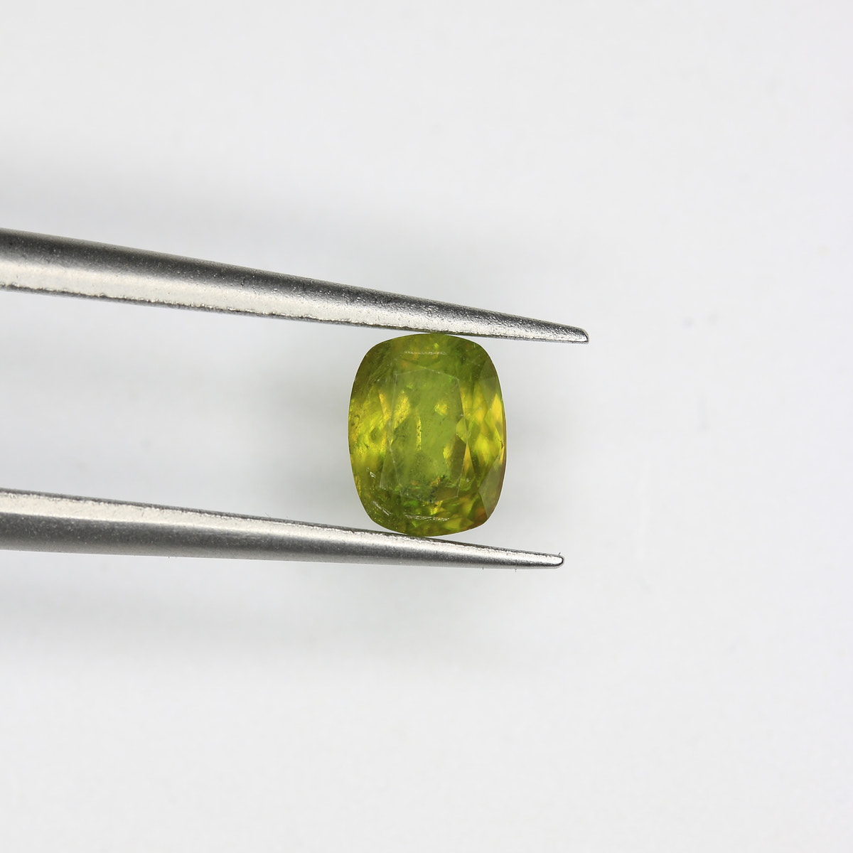 0.85ct Sphene
