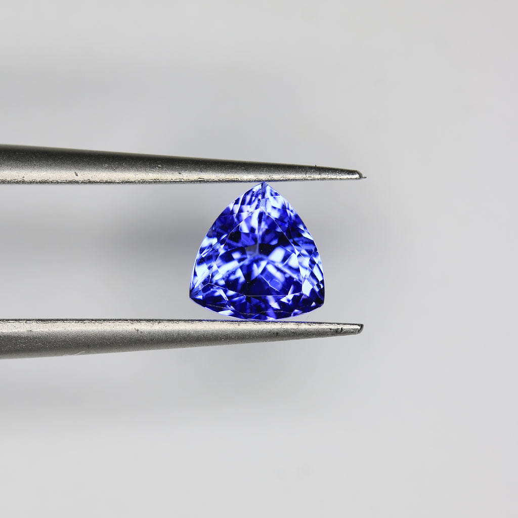 0.86ct Tanzanite - alternate view 2
