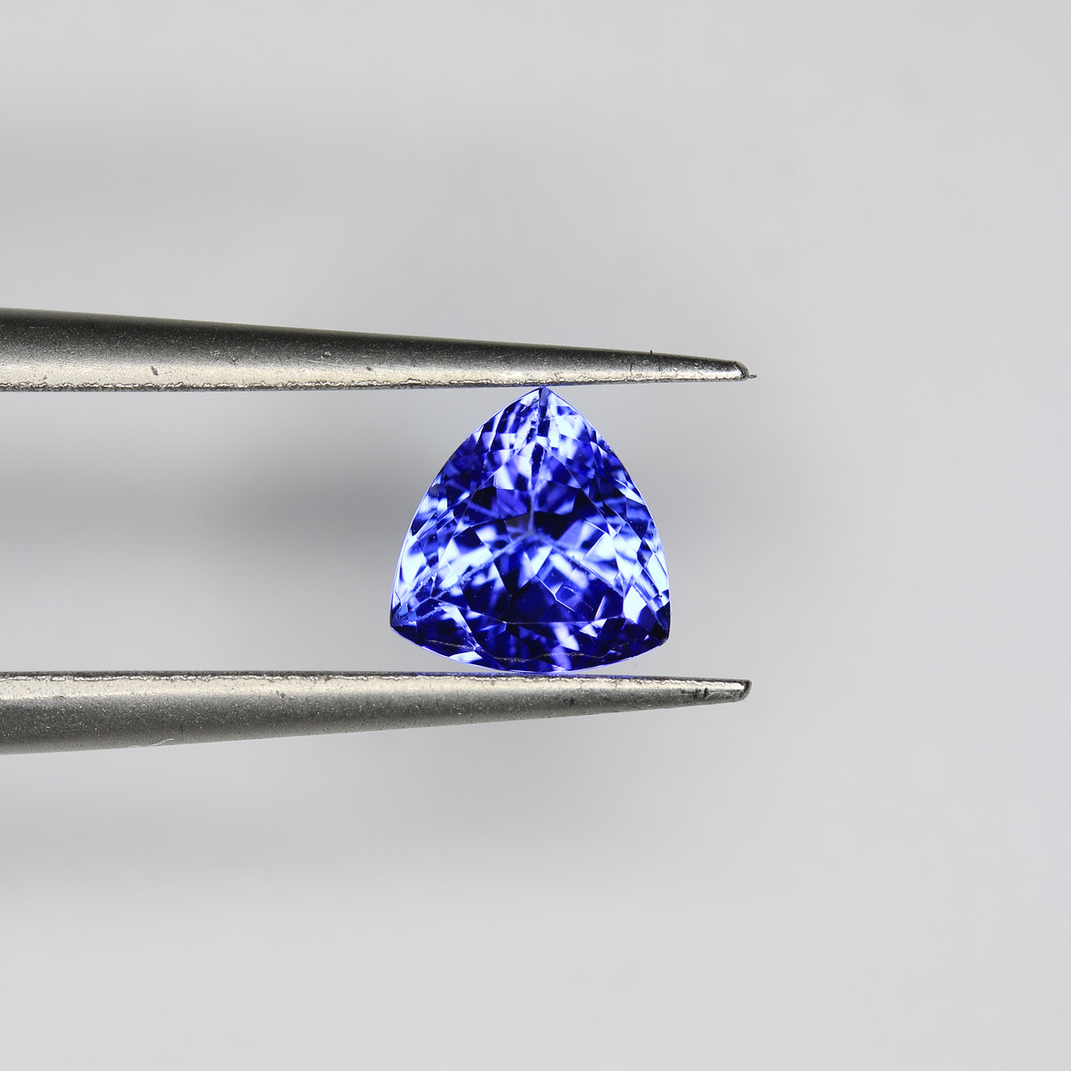 0.86ct Tanzanite