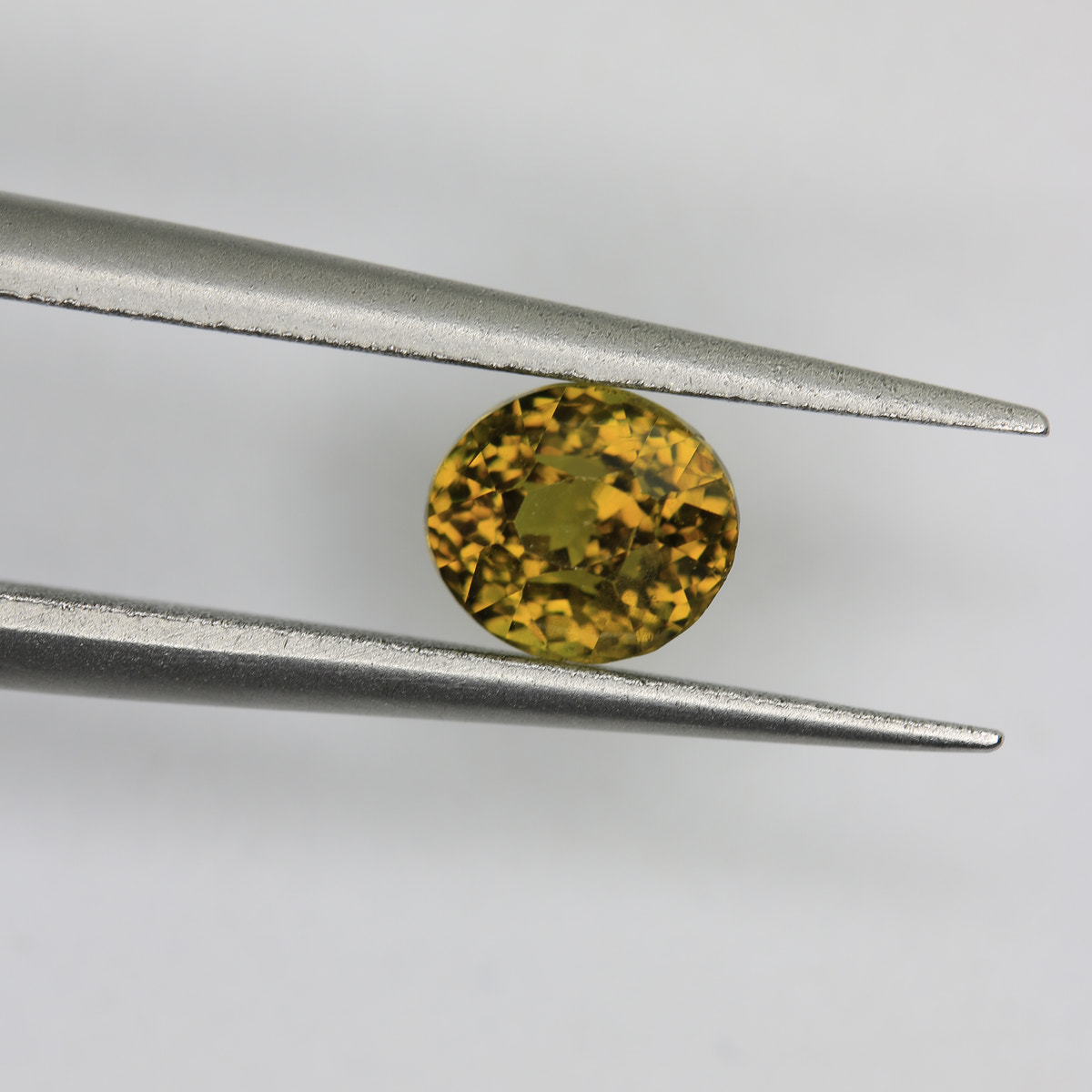 0.87ct Garnet Mali - alternate view 2