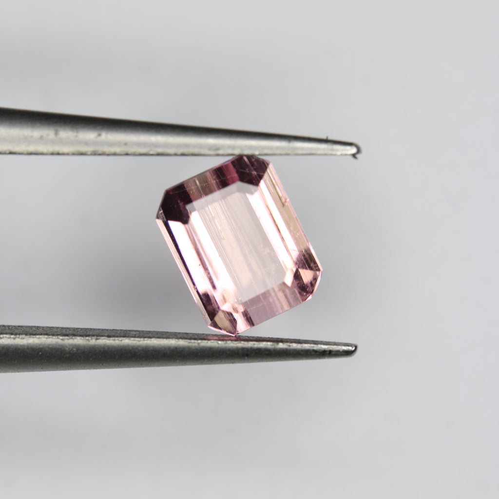 0.87ct Tourmaline Pink - alternate view 2