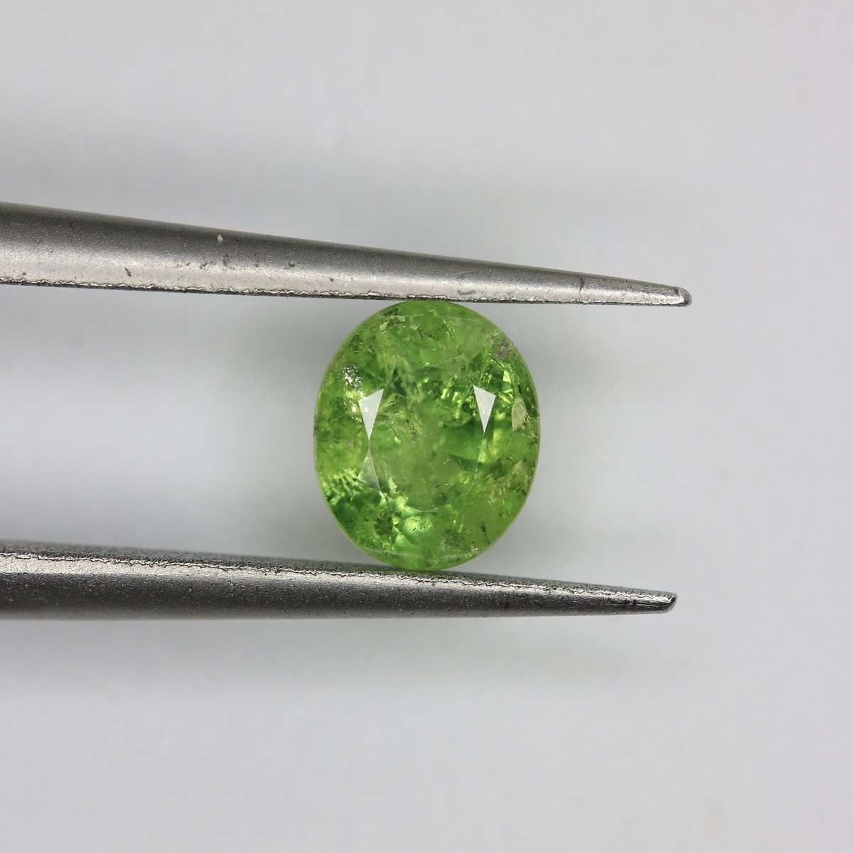 0.88ct Garnet Demantoid - alternate view 2