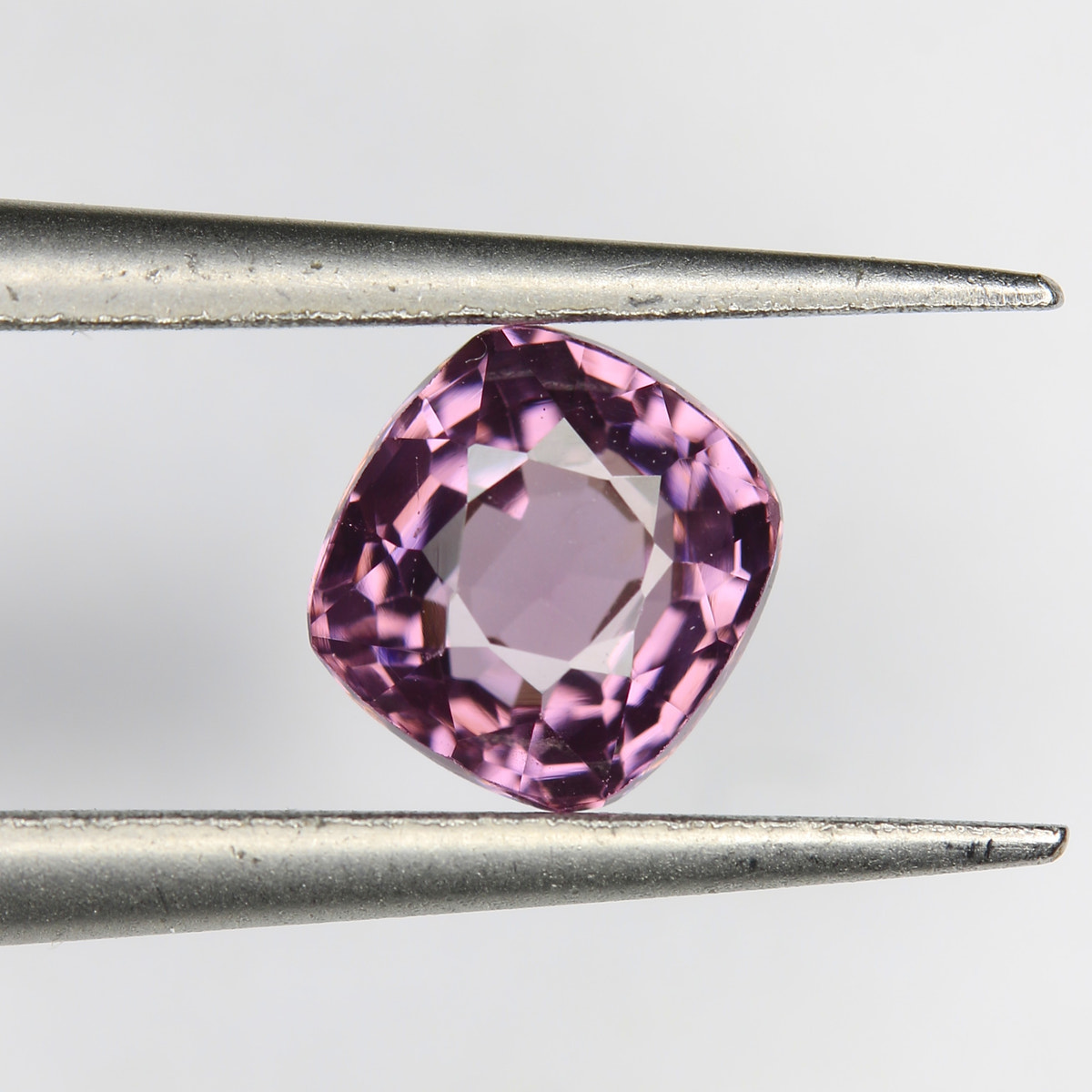 0.89ct Spinel