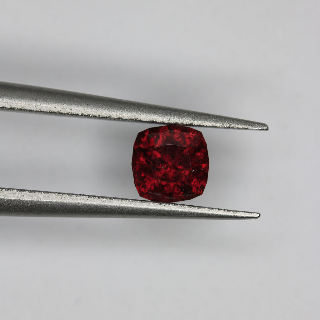 0.8ct Garnet