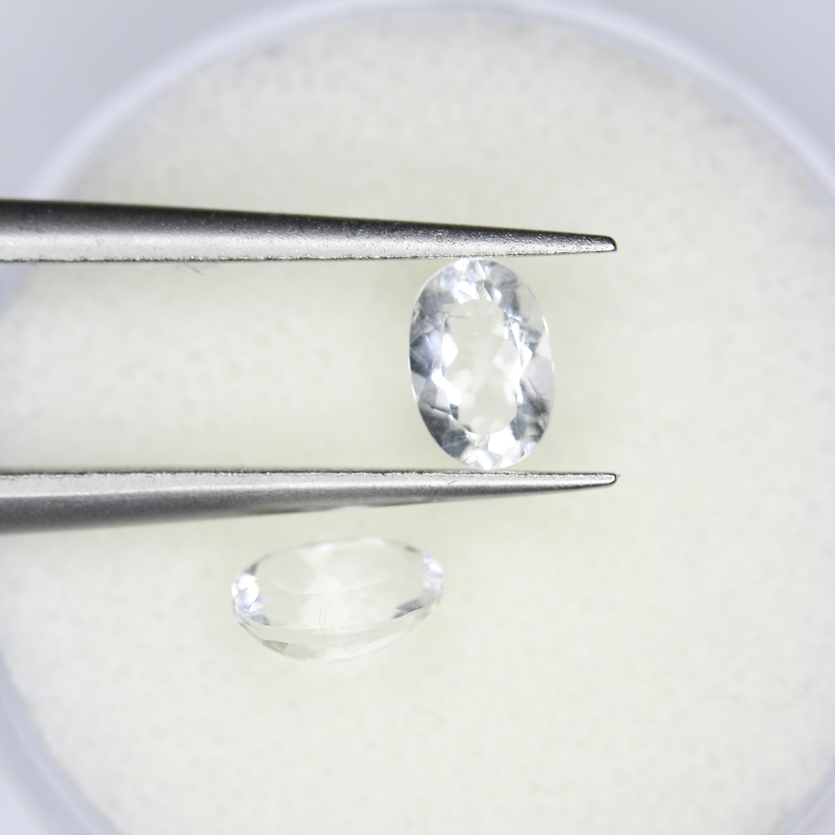 0.8ct Hyalite - alternate view 2