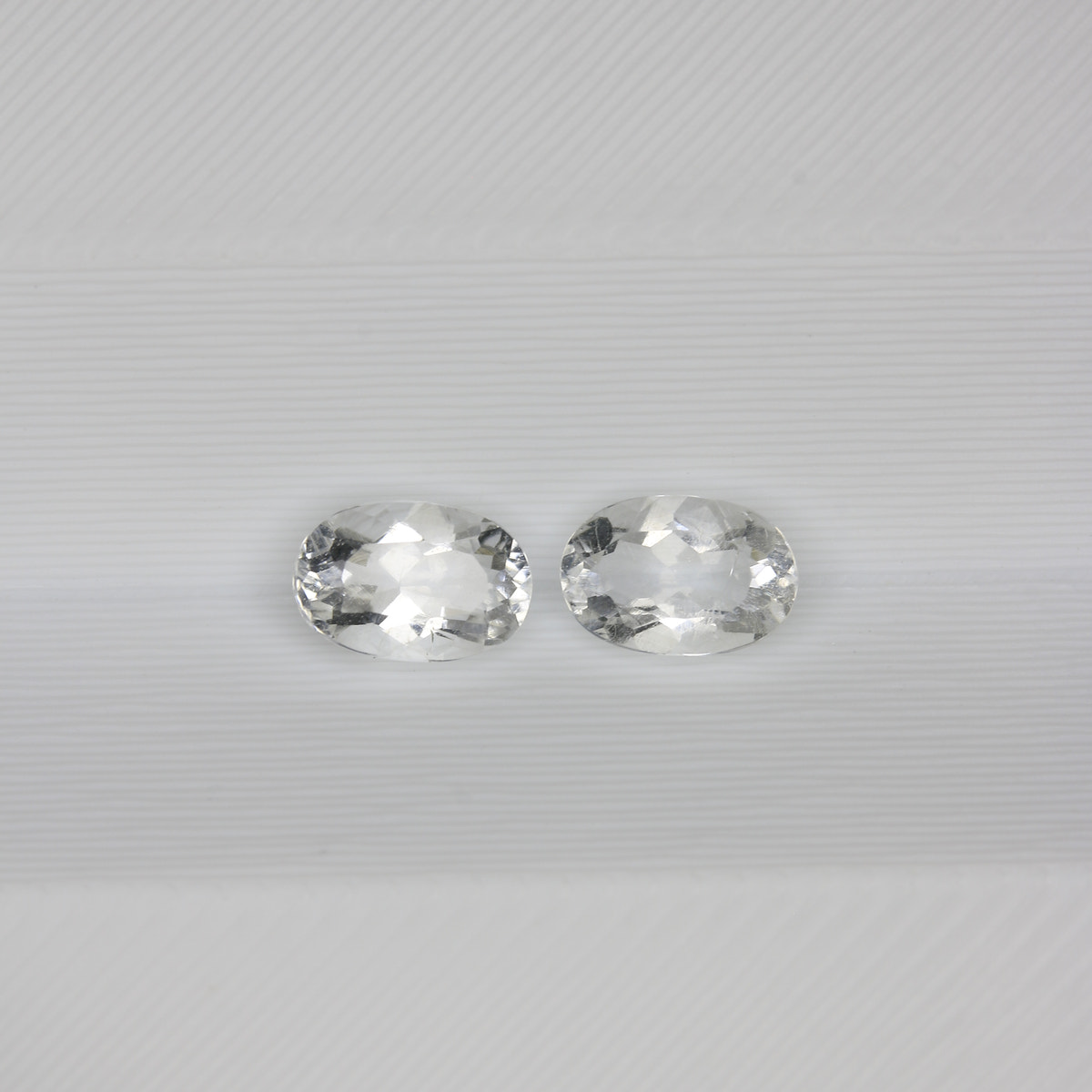 0.8ct Hyalite - alternate view 3