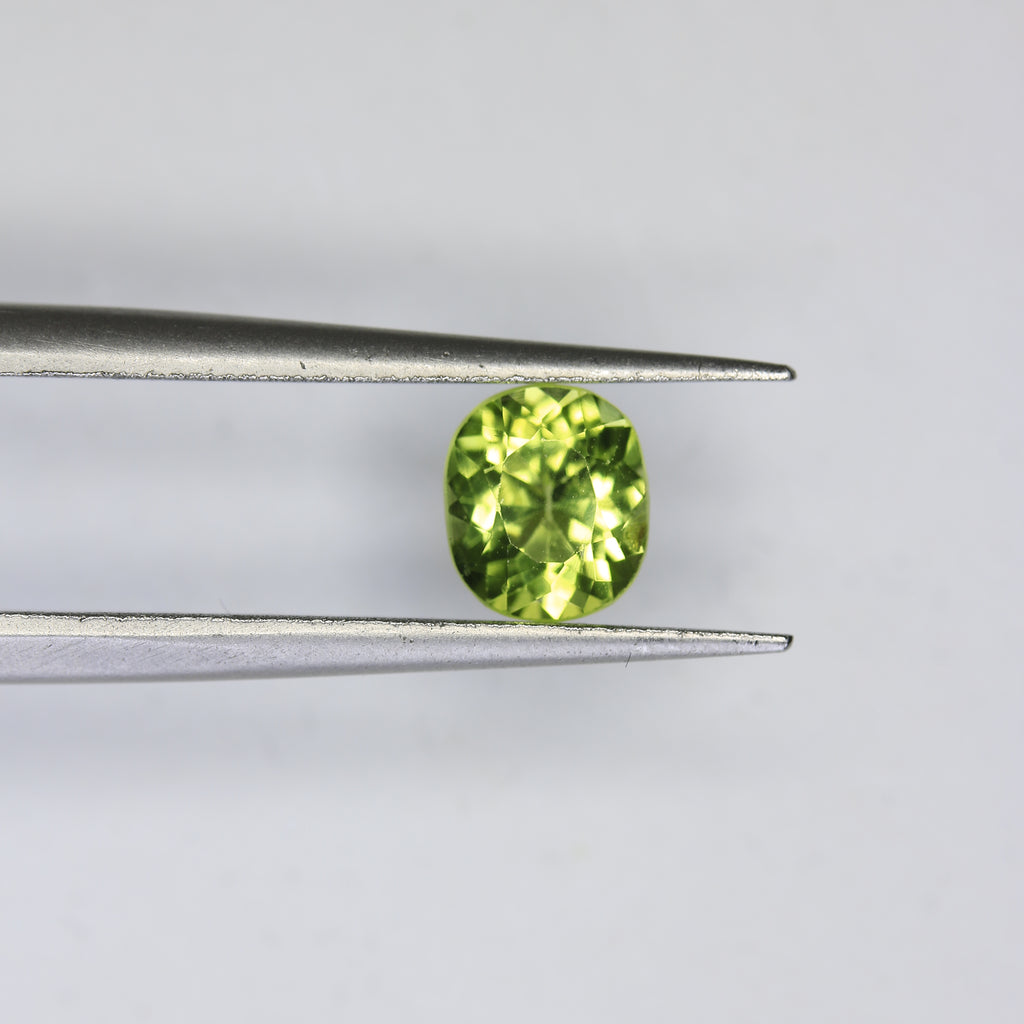 0.8ct Peridot
