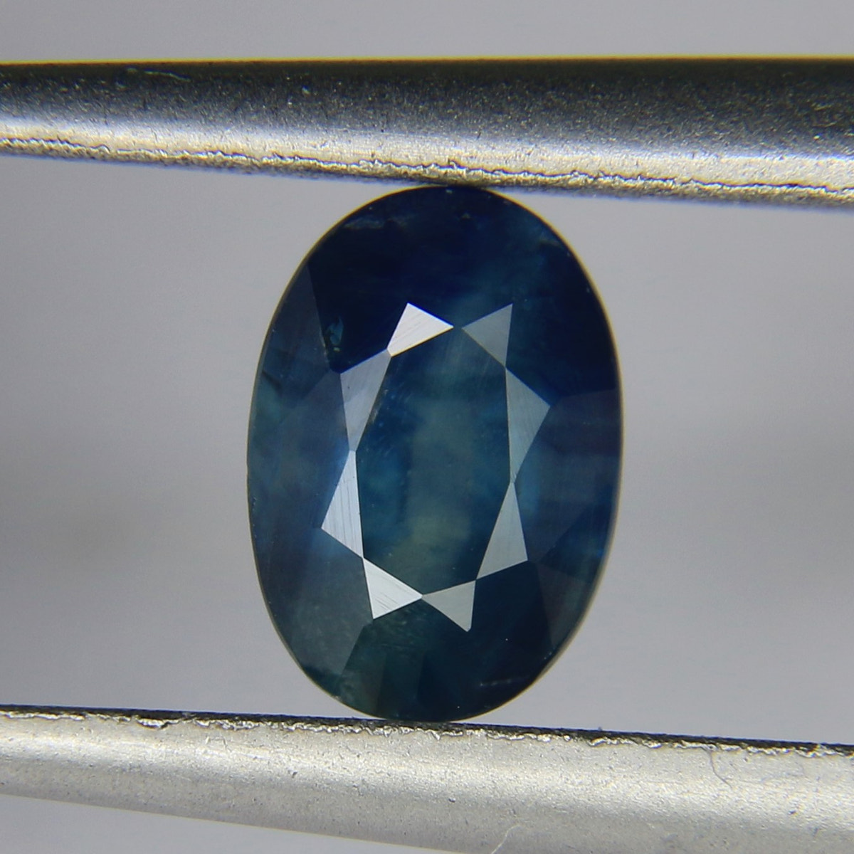 0.8ct Sapphire
