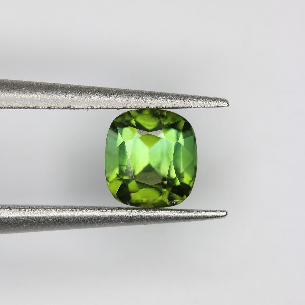 0.8ct Tourmaline - alternate view 2