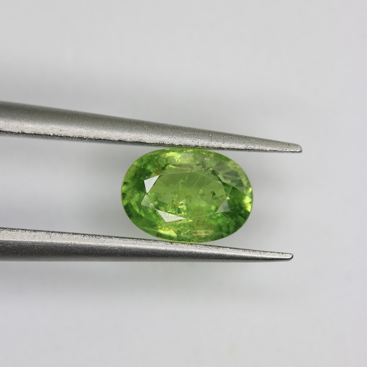 0.93ct Garnet Demantoid - alternate view 3