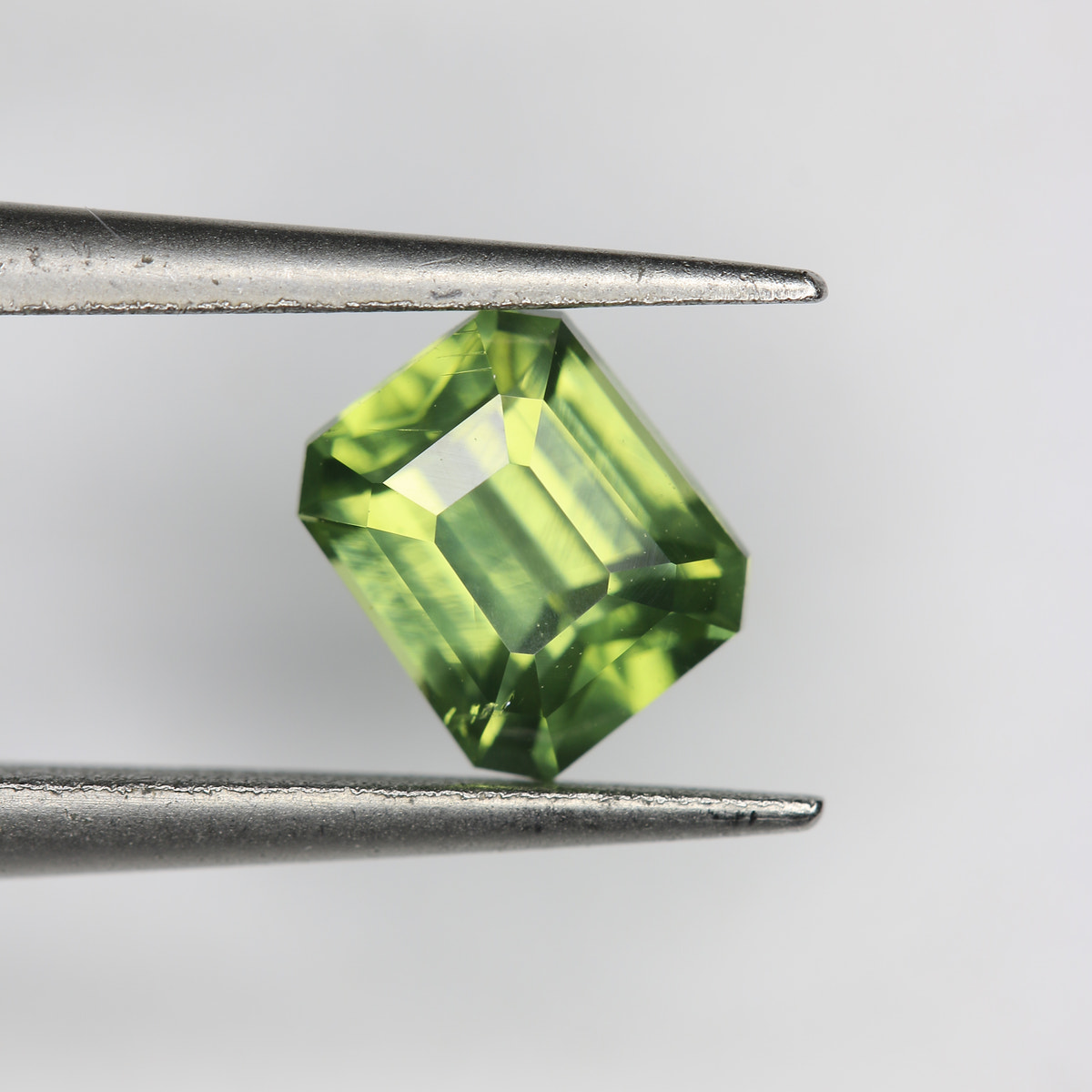 0.94ct Zircon - alternate view 2