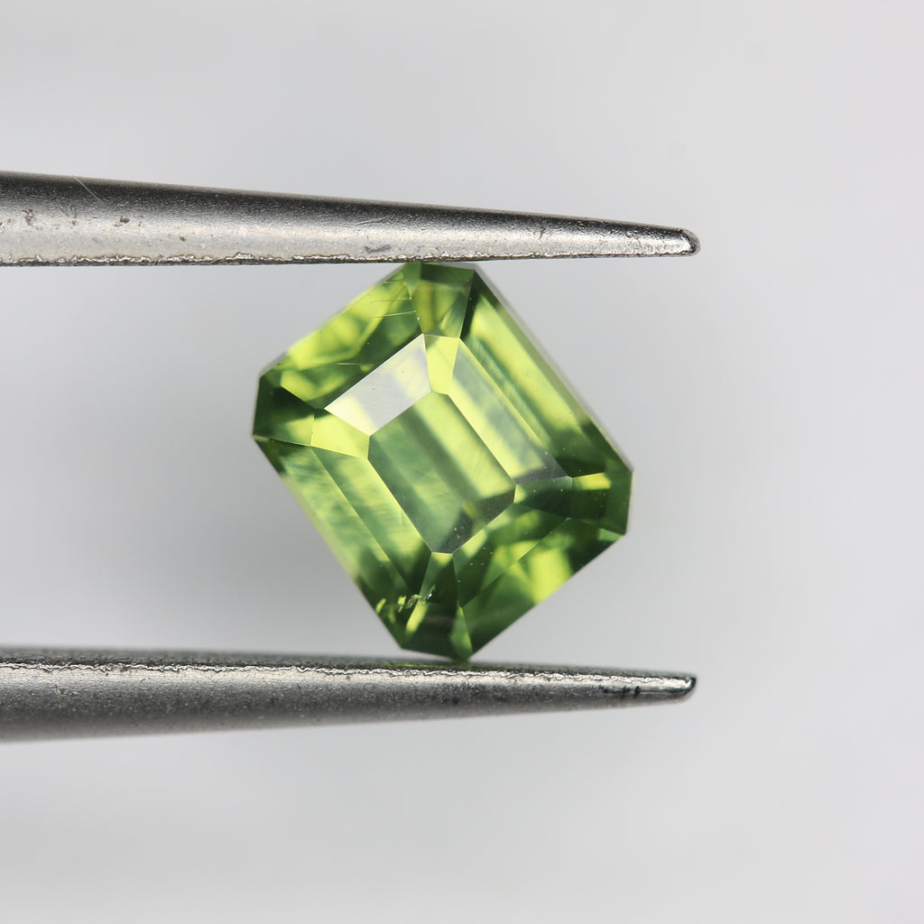 0.94ct Zircon - alternate view 2