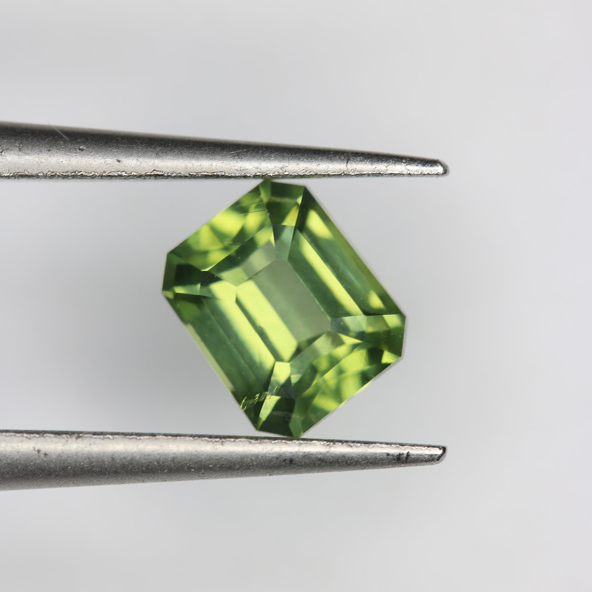 0.94ct Zircon
