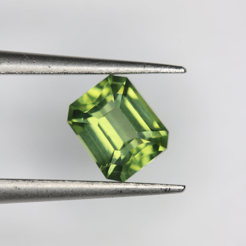 0.94ct Zircon