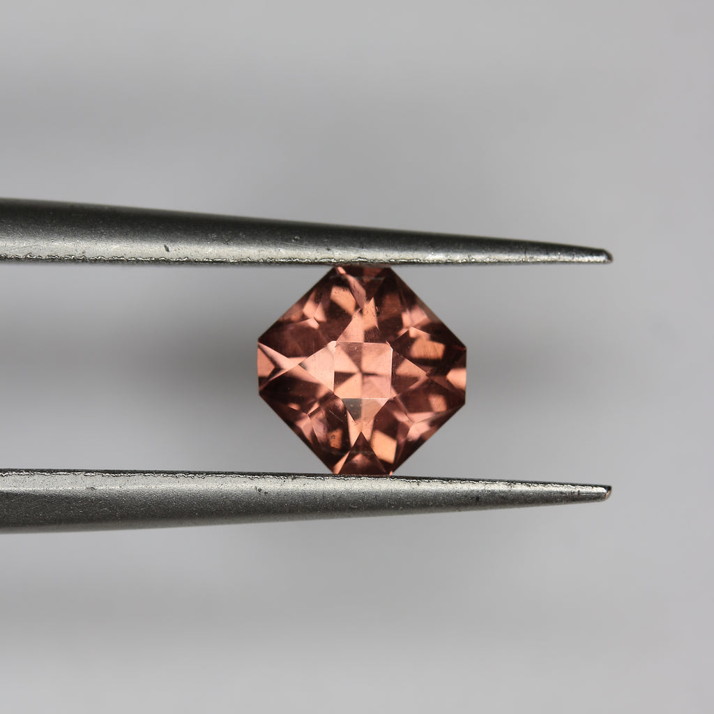 0.95ct Garnet
