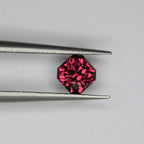 0.95ct Garnet - alternate view 2