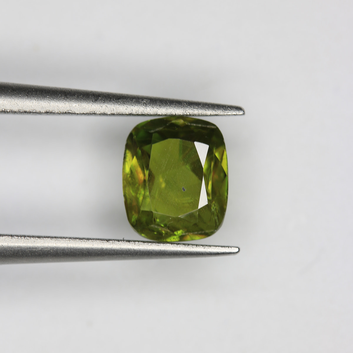 0.95ct Sphene
