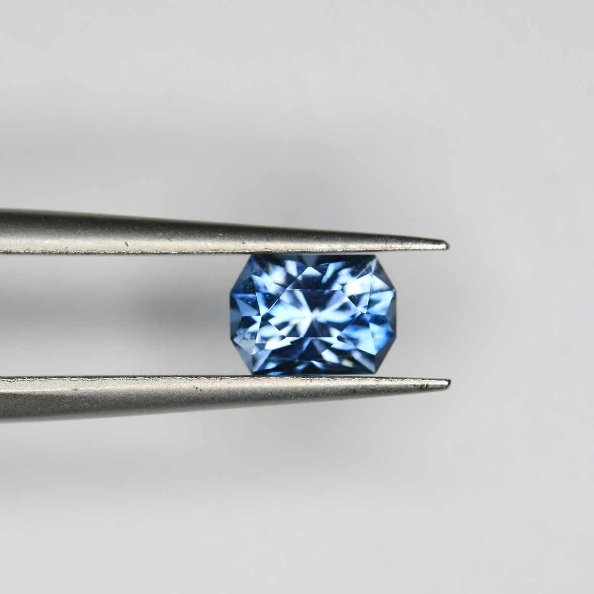 0.95ct Topaz Sky Blue - alternate view 2
