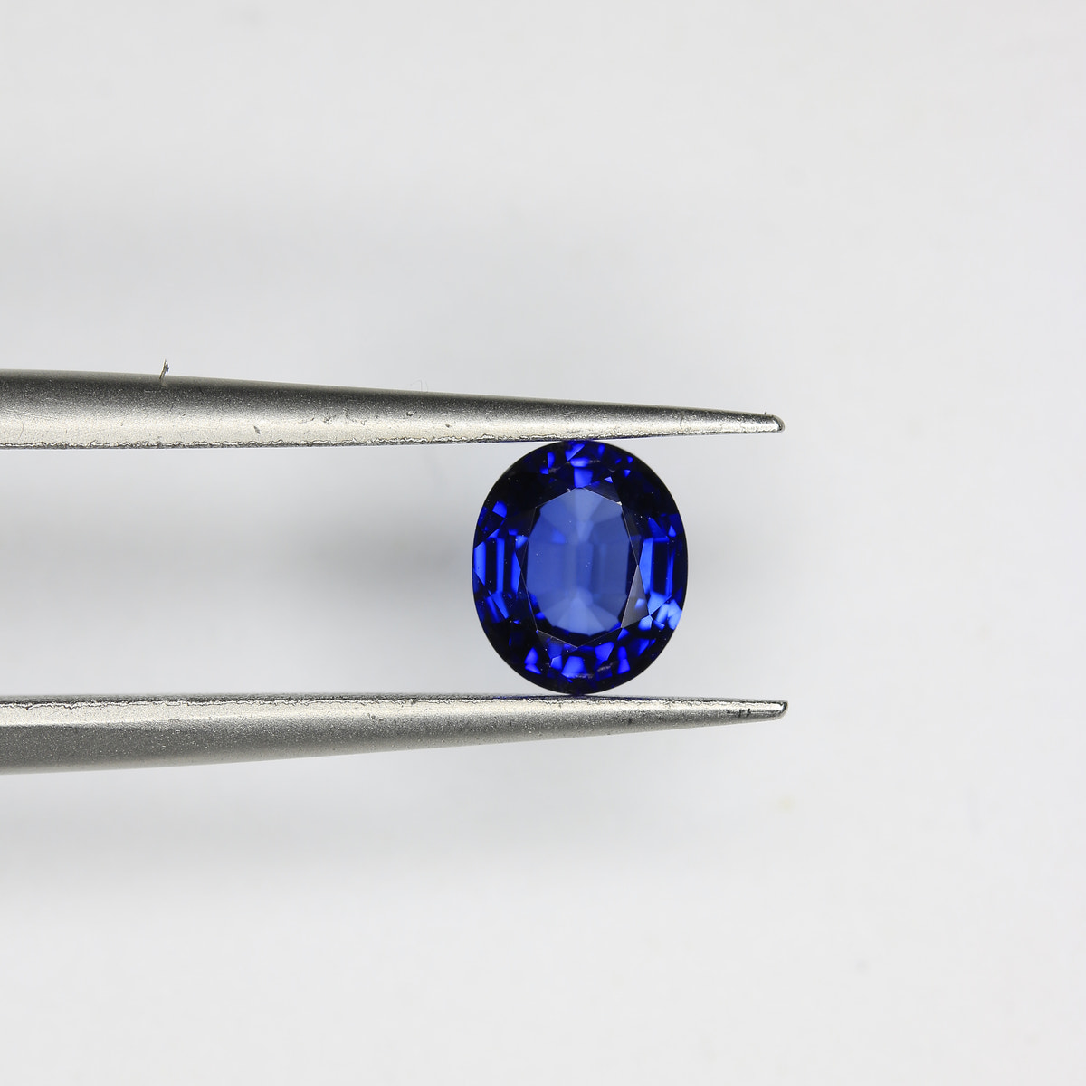 0.96ct Sapphire Royal Blue - alternate view 2