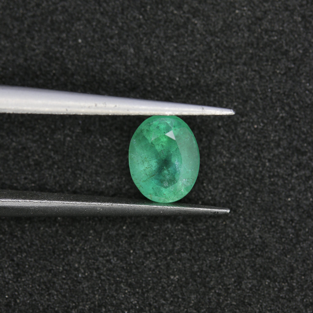 0.97ct Emerald Zambian - alternate view 2