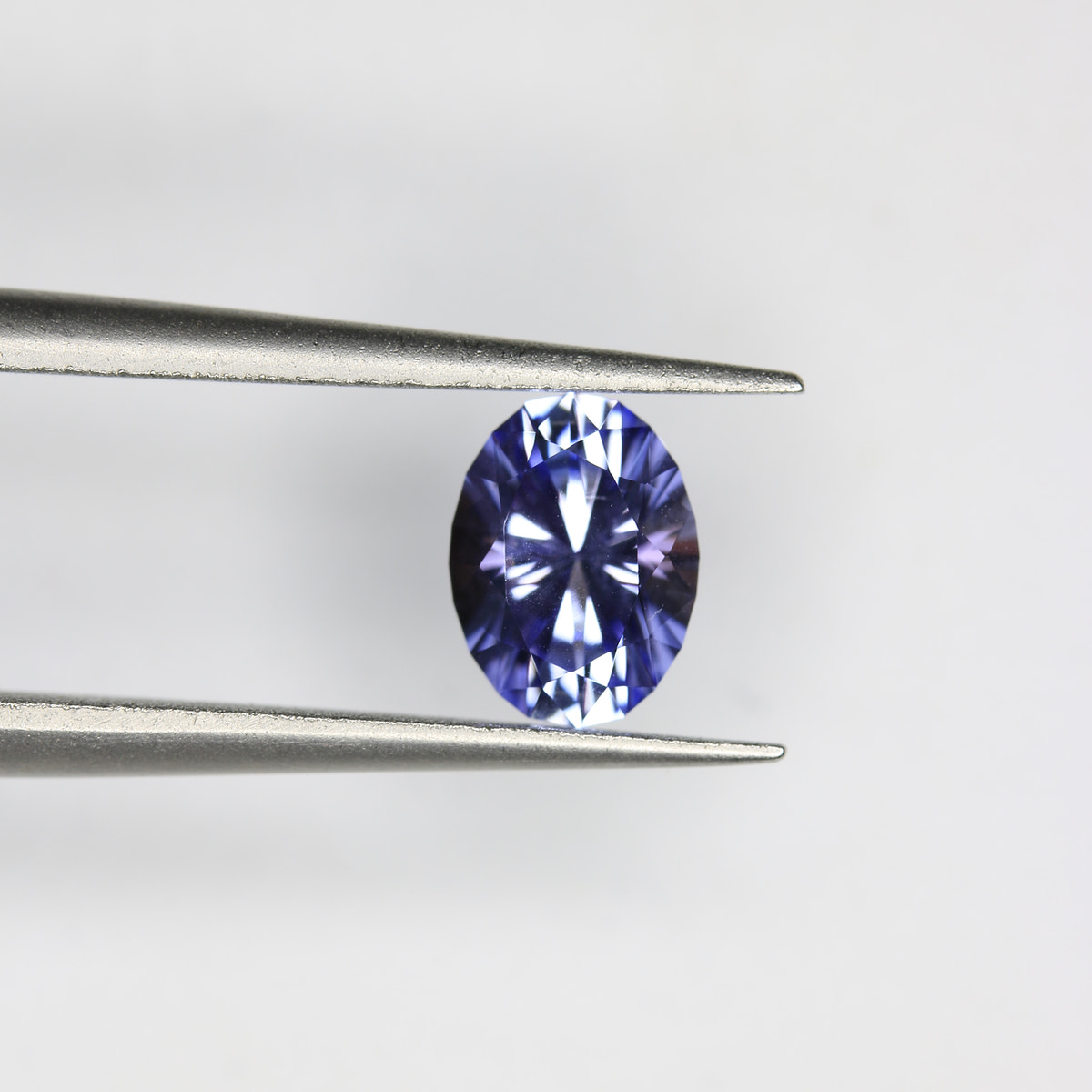 0.97ct Tanzanite - alternate view 3