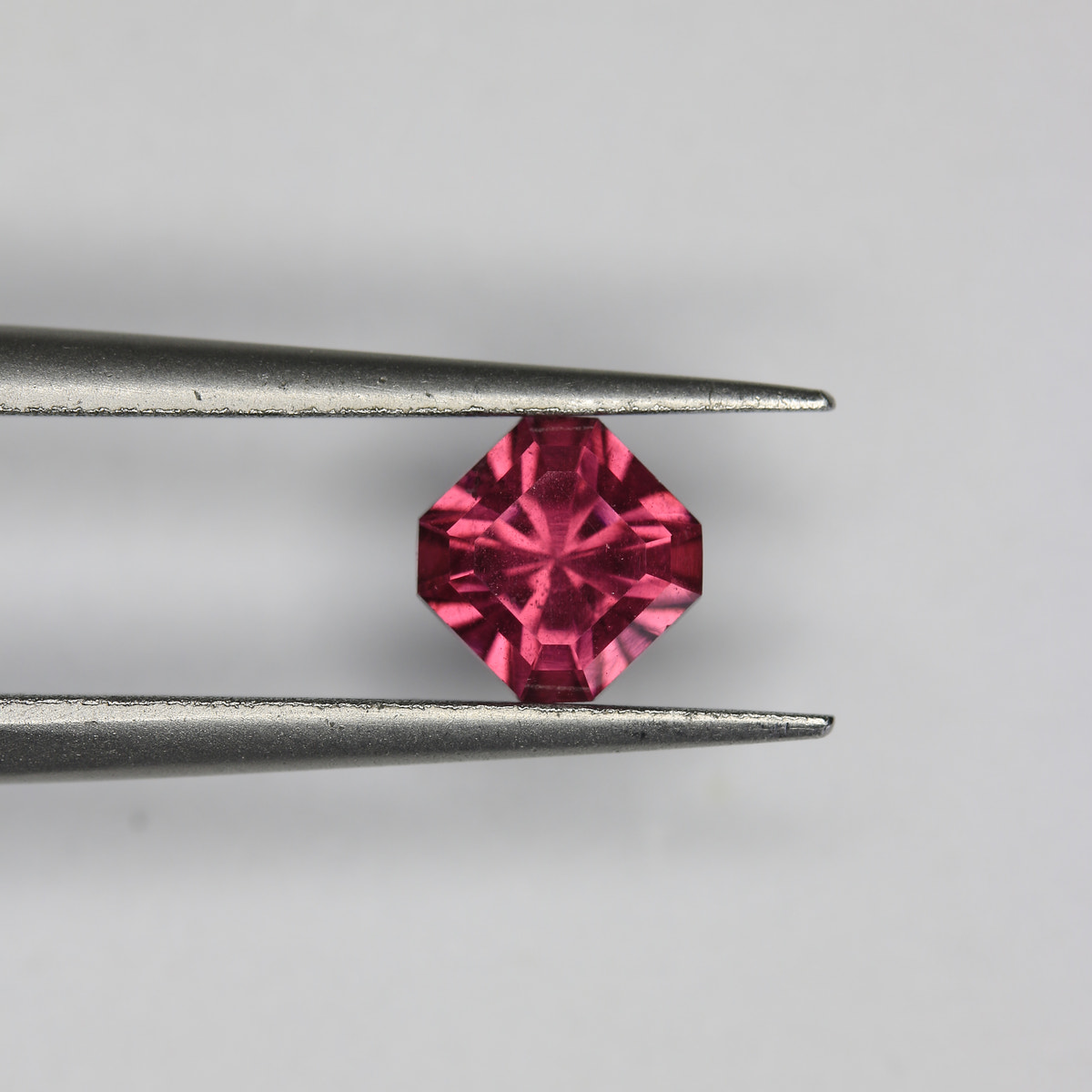 0.98ct Garnet