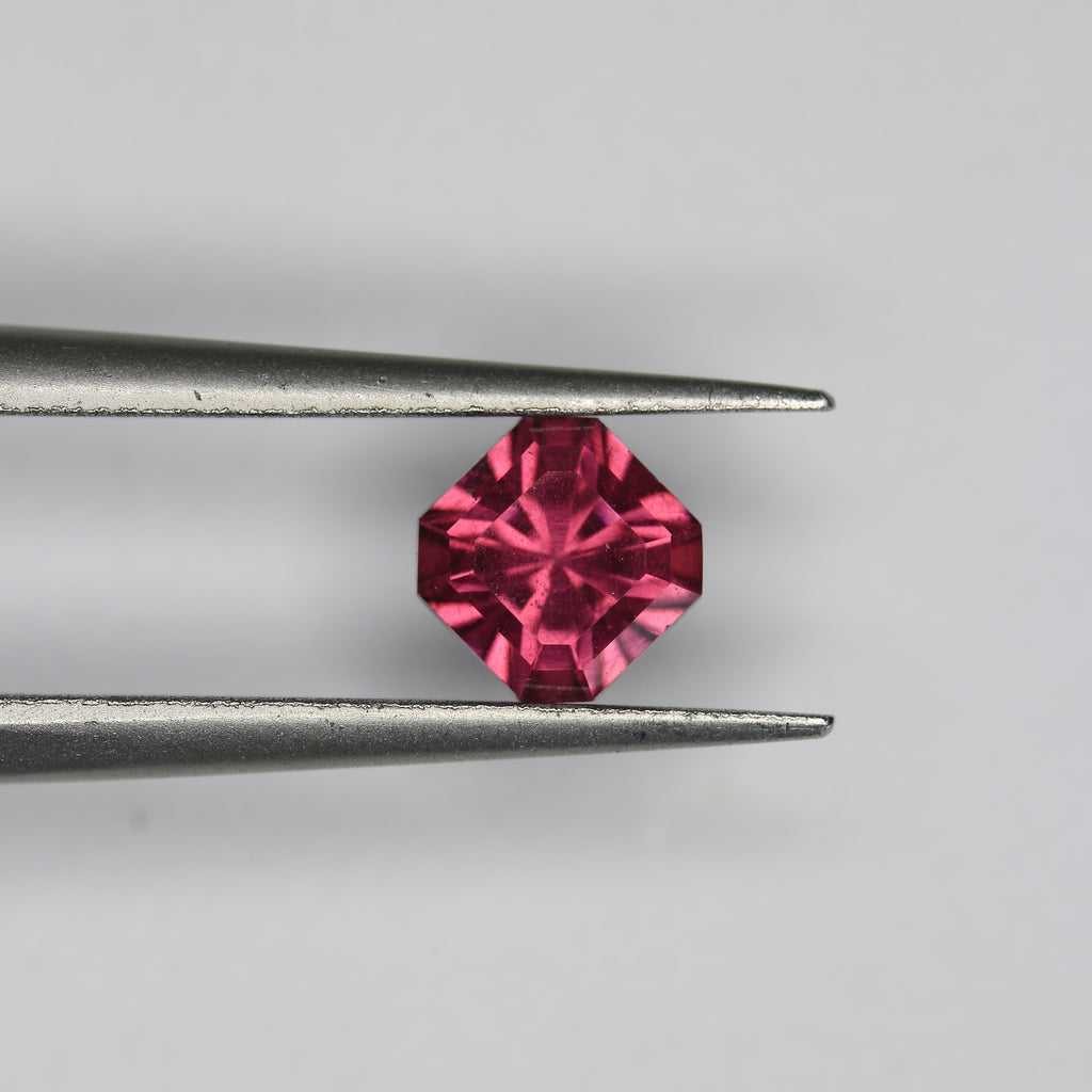 0.98ct Garnet