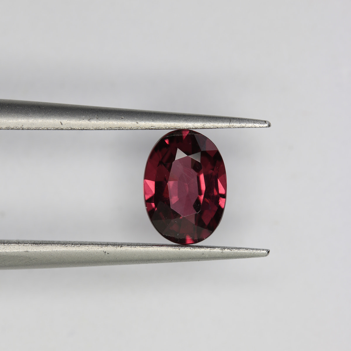 0.9ct Garnet