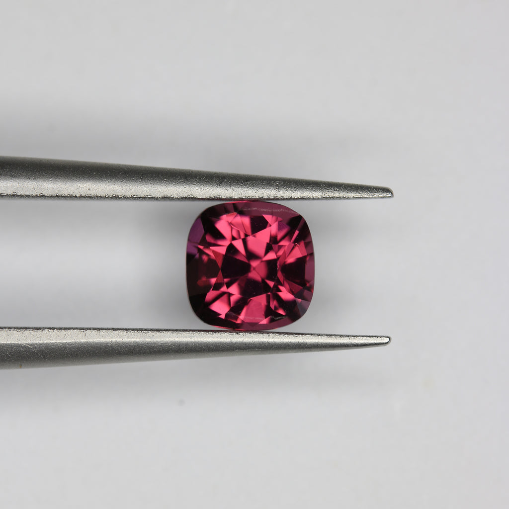 1.02ct Garnet