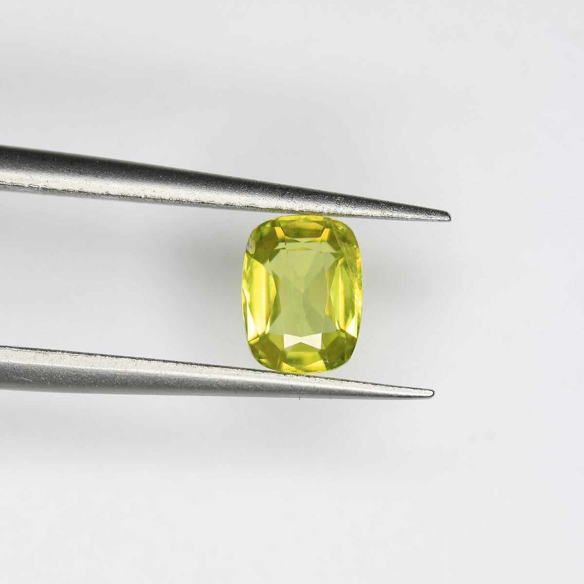 1.04ct Sphene