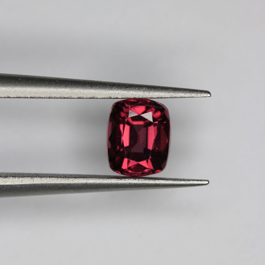 1.06ct Garnet Malaya