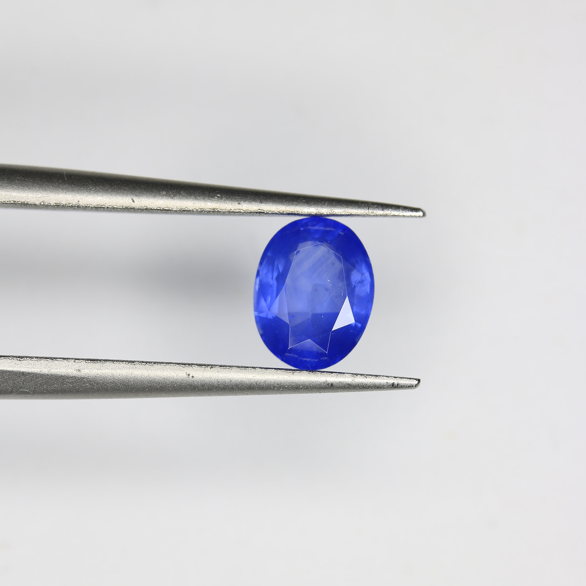 1.06ct Sapphire Cornflower Blue - alternate view 2