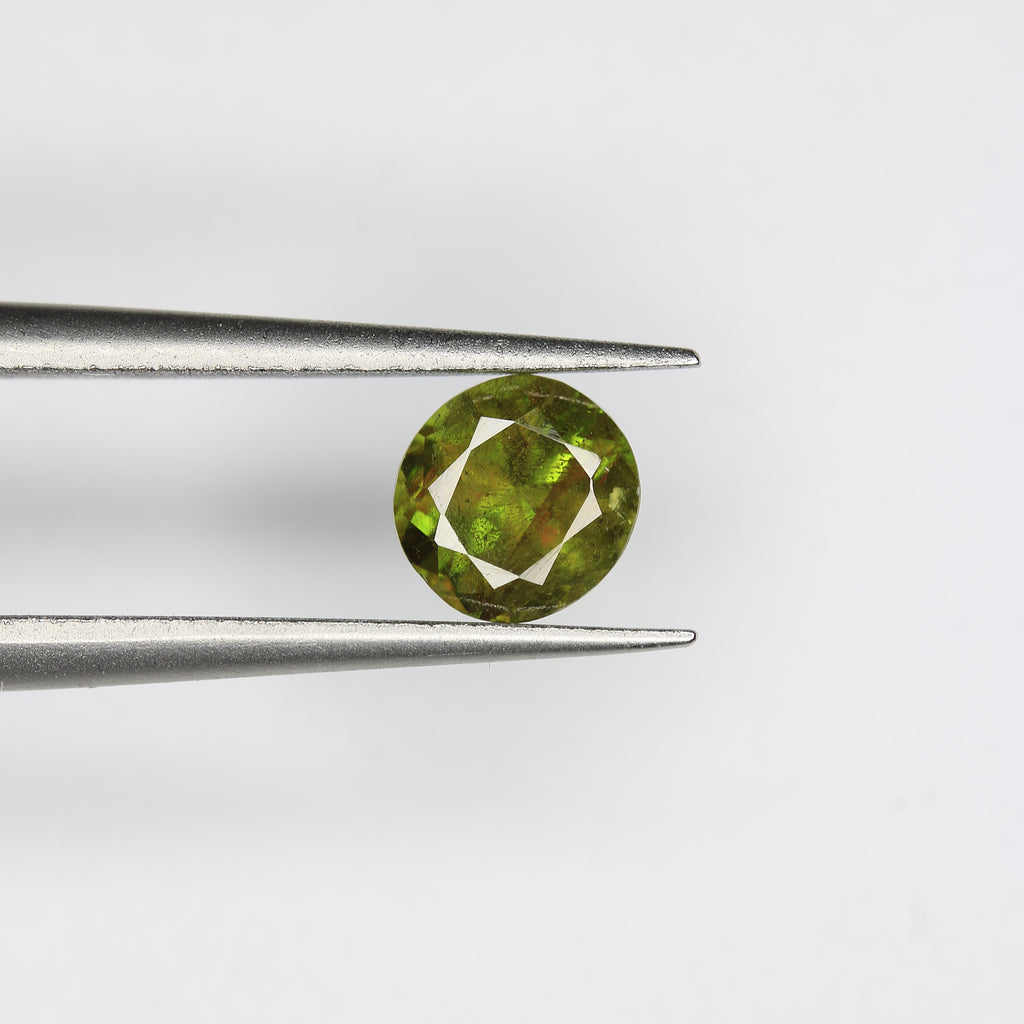 1.07ct Sphene