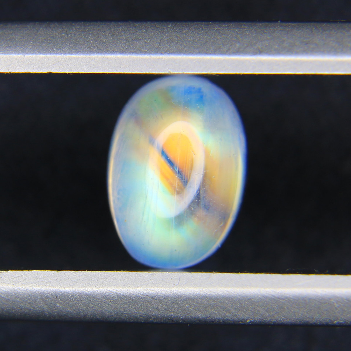 1.08ct Moonstone Feldspar - alternate view 3
