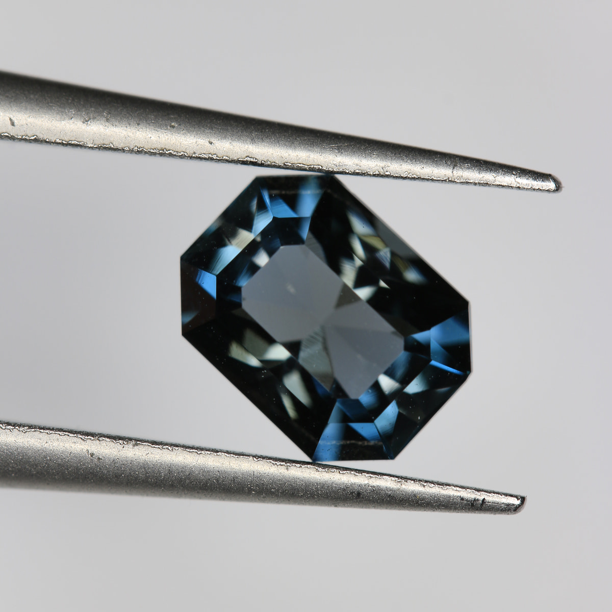 1.10ct Topaz London Blue
