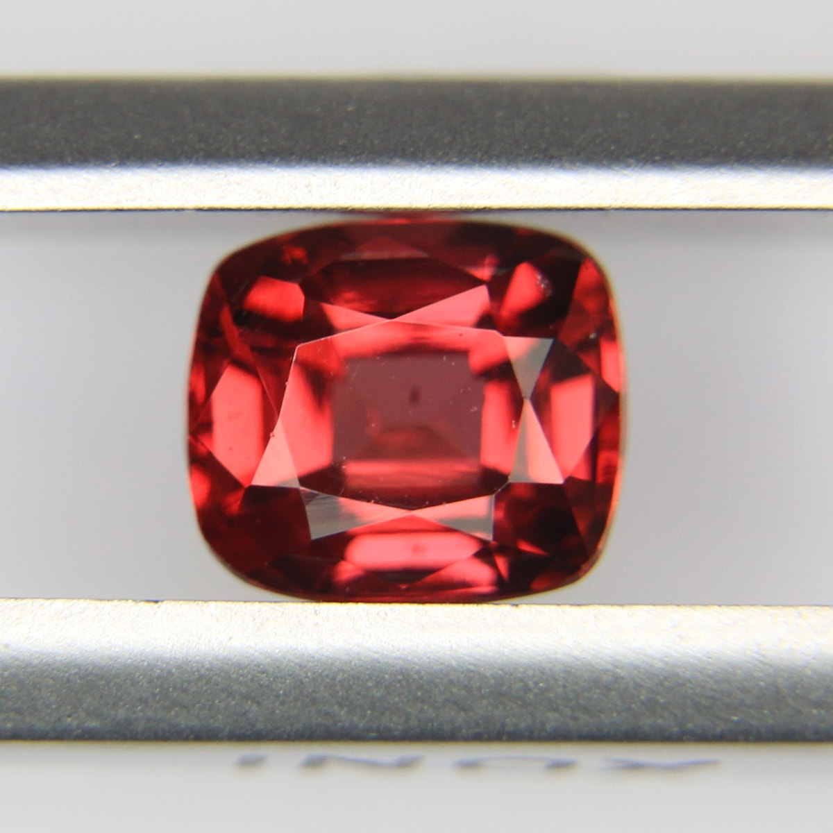 1.12ct Garnet Malaya - alternate view 2