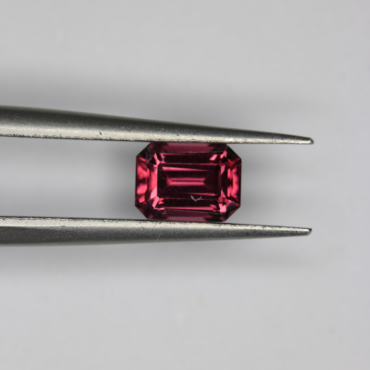 1.13ct Garnet - alternate view 2