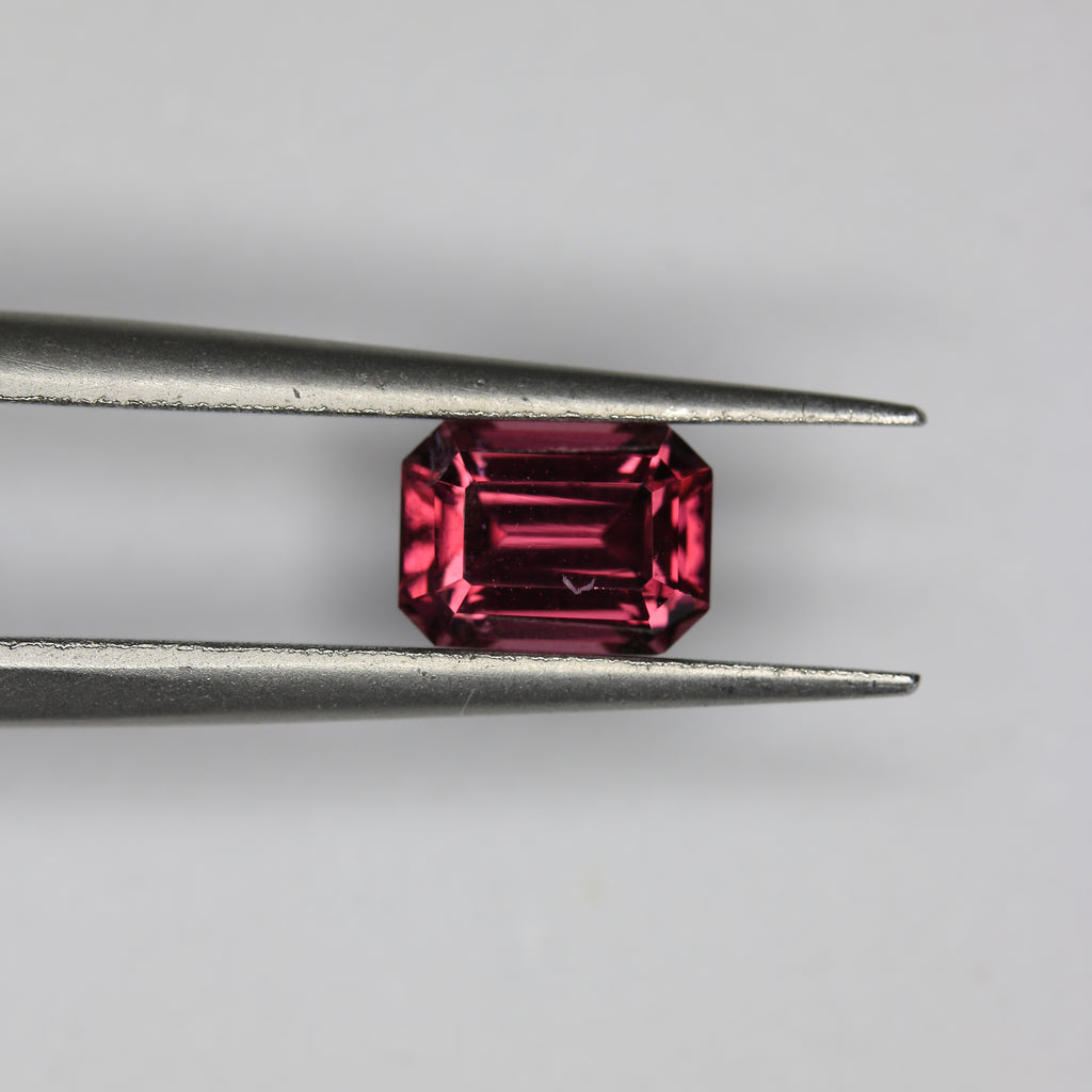 1.13ct Garnet - alternate view 2