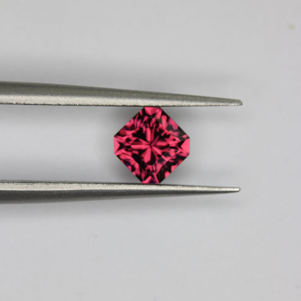 1.13ct Garnet - alternate view 2