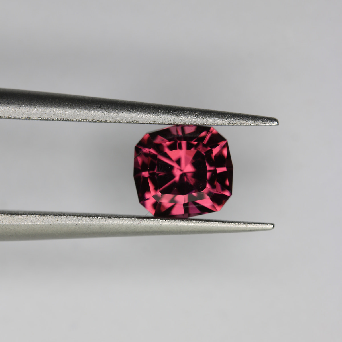 1.1ct Garnet