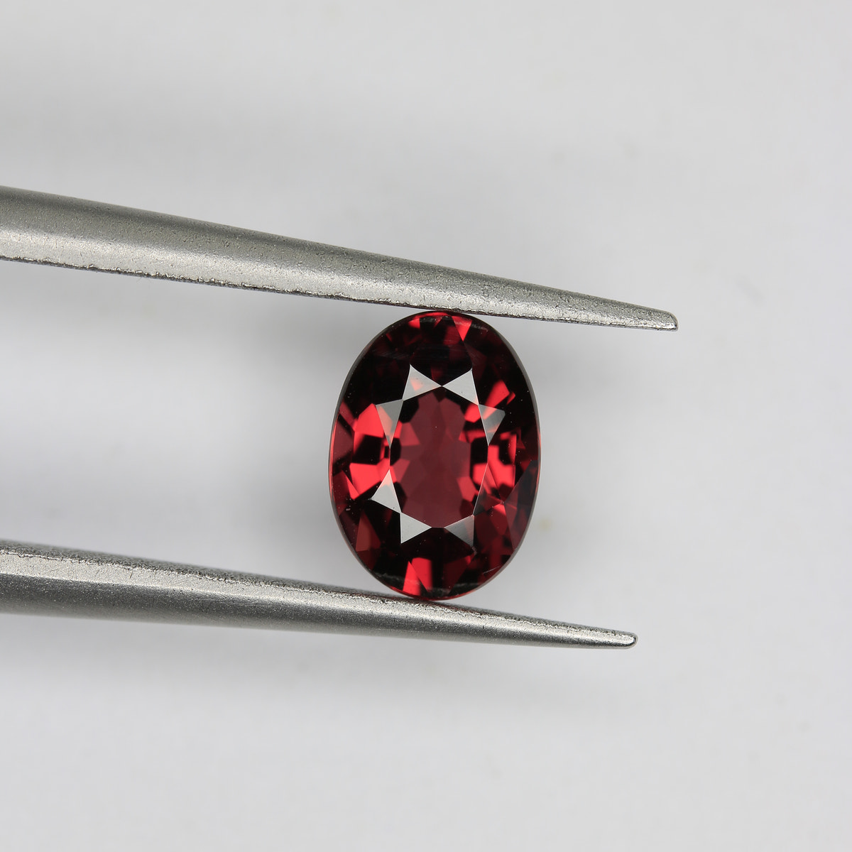 1.22ct Garnet - alternate view 2