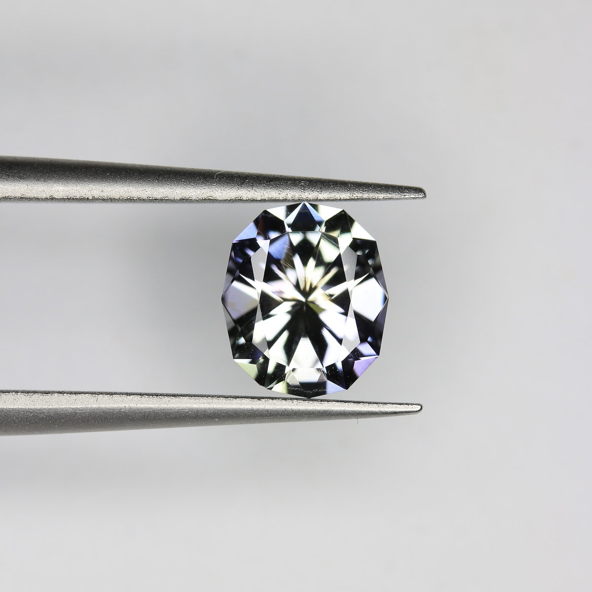 1.26ct Tanzanite - alternate view 3