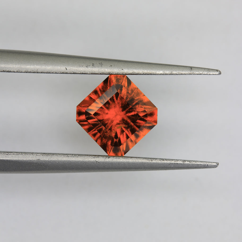 1.2ct Garnet Spessarite - alternate view 2