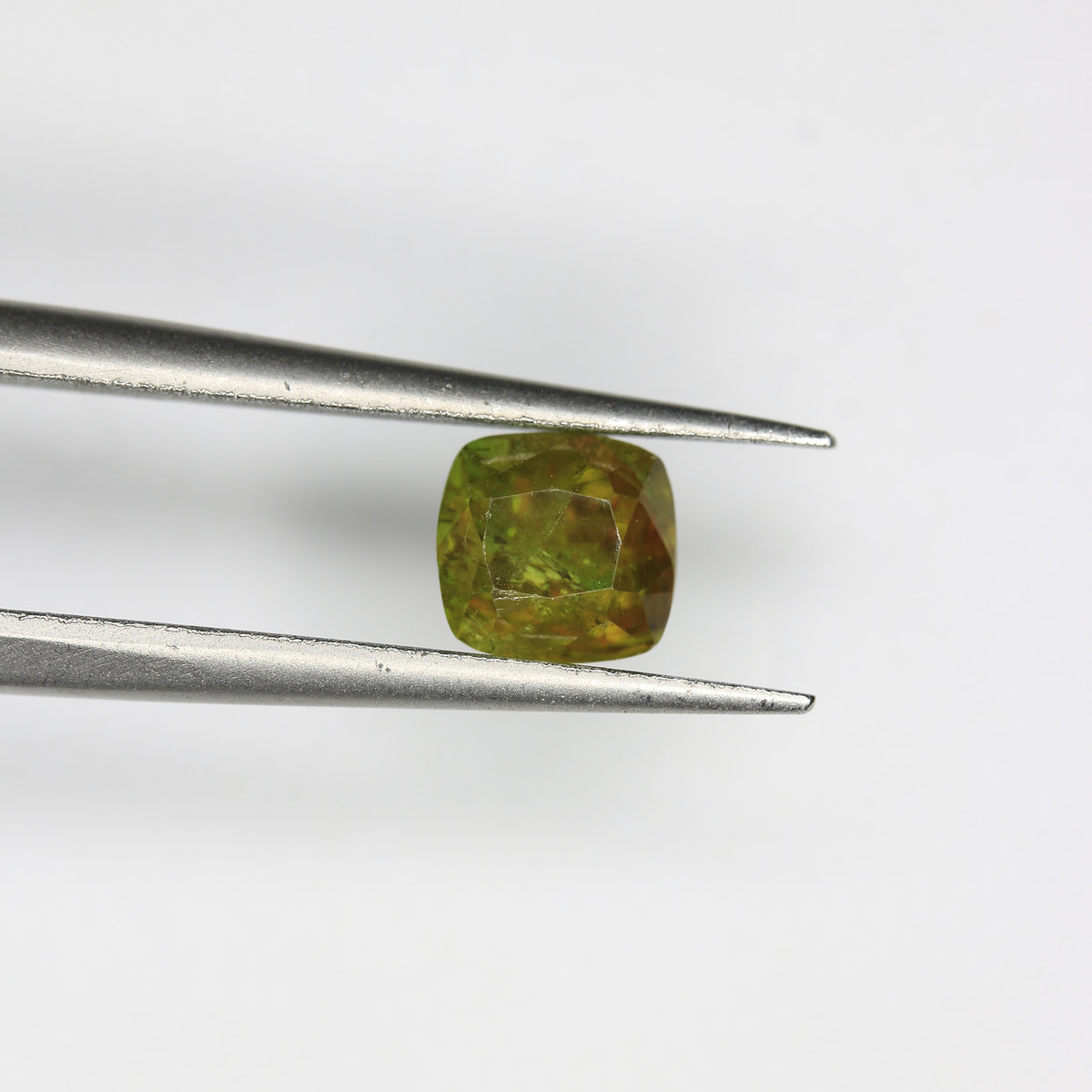 1.2ct Sphene