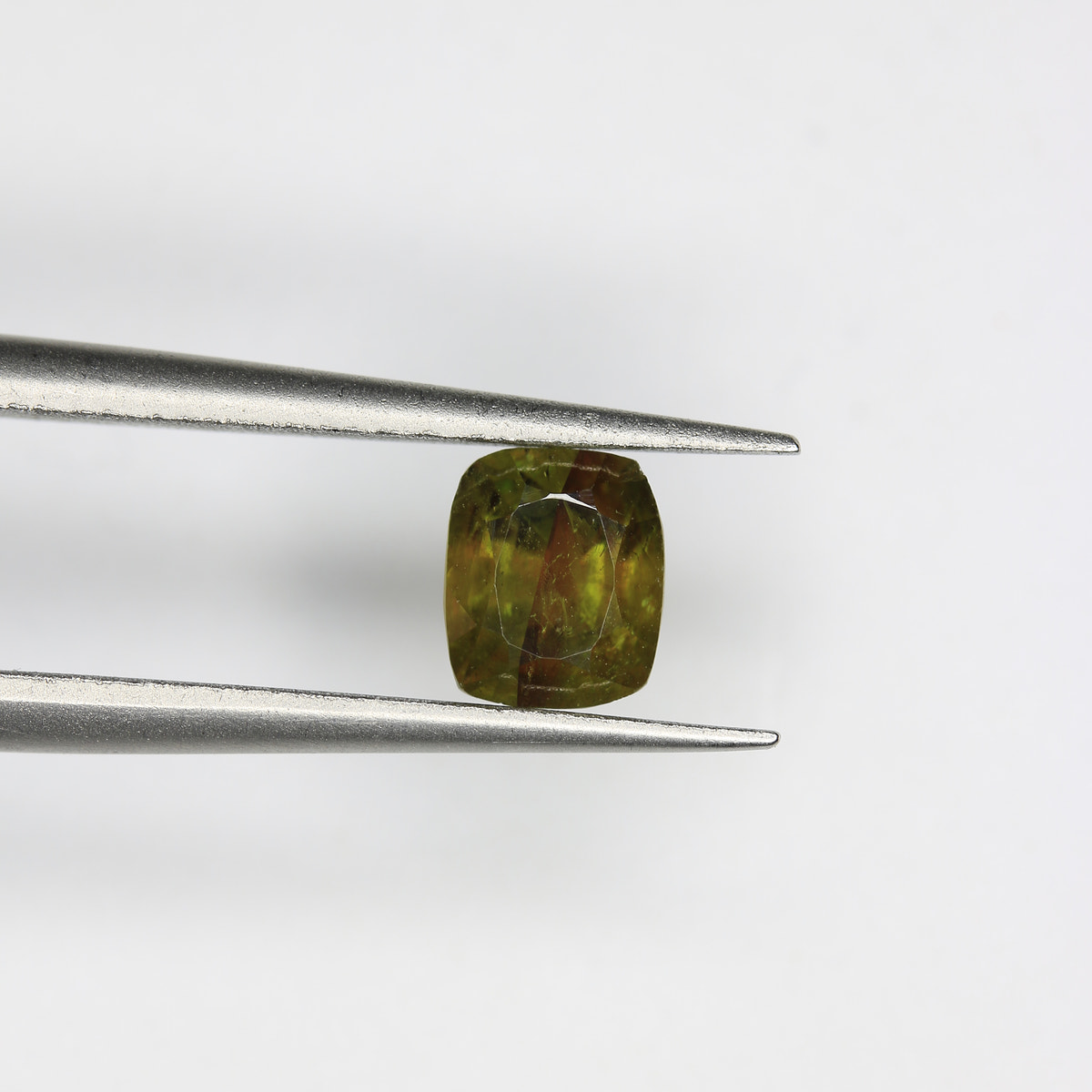 1.2ct Sphene