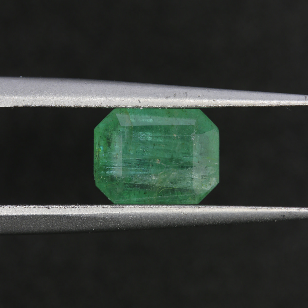 1.32ct Emerald Zambian - alternate view 2