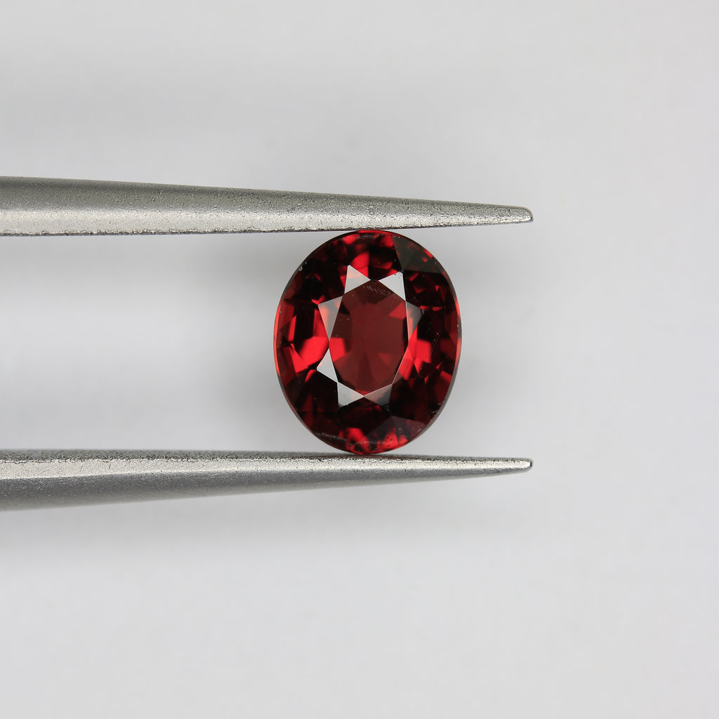 1.32ct Garnet - alternate view 2